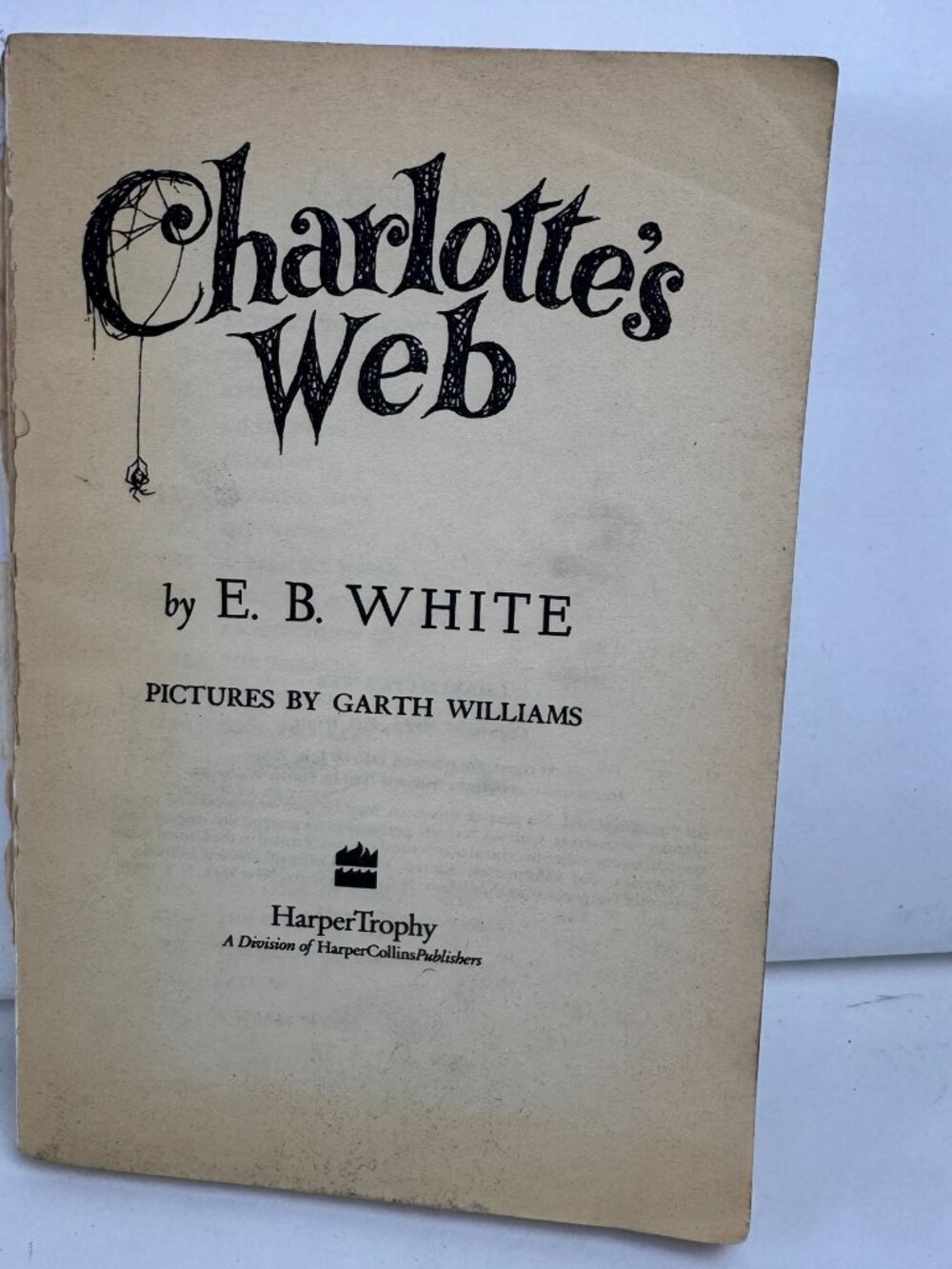Charlotte's Web E.B. White Book HarperTrophy 0064400557 As-Is Missing Covers